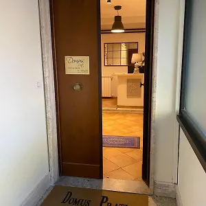 https://domus-prati.it-romehotels.com