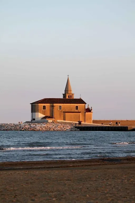 Hotel Delfino Caorle 3*,