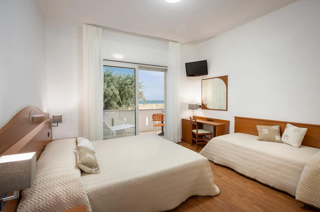 Hotel Delfino Caorle 3*,